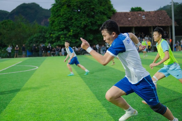 员的集体发 员的集体发