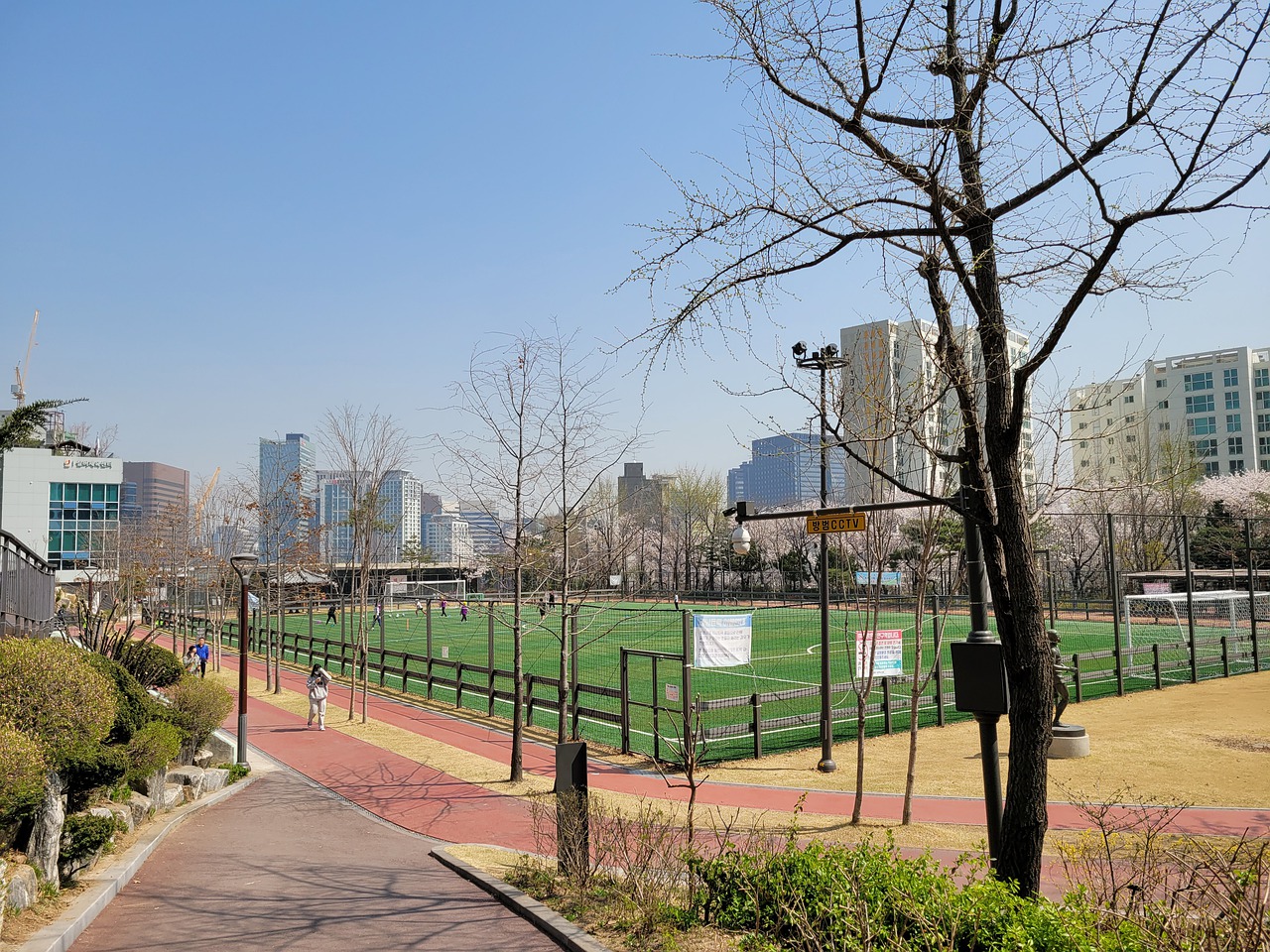 同时也让球 同时也让球