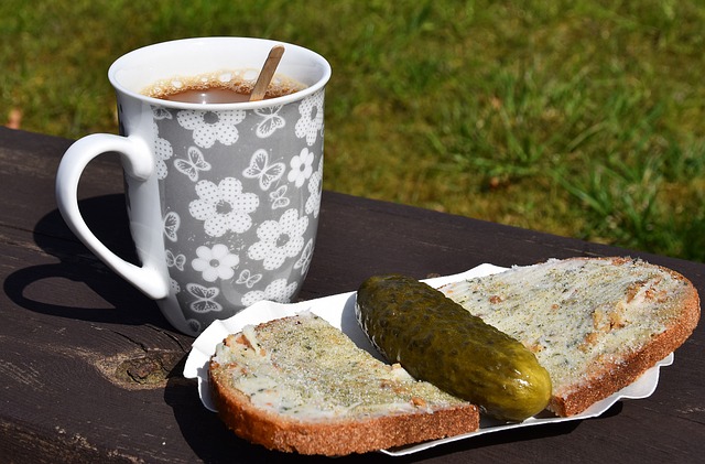 同攀登高峰 同攀登高峰